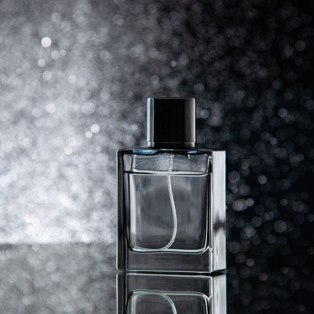 Breaking Myths: The Science Behind Long-Lasting Perfumes